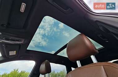 Внедорожник / Кроссовер Audi Q7 2016 в 
