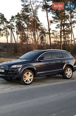 Внедорожник / Кроссовер Audi Q7 2014 в 