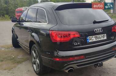 Внедорожник / Кроссовер Audi Q7 2015 в 