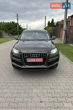 Внедорожник / Кроссовер Audi Q7 2010 в Ровно