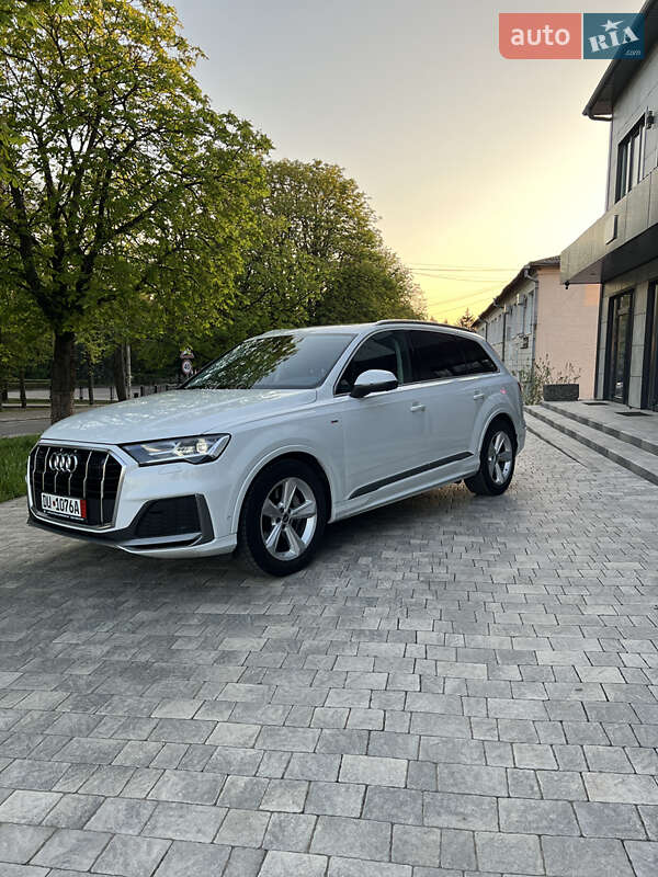 Audi Q7 2021
