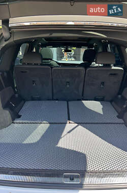 Внедорожник / Кроссовер Audi Q7 2020 в 
