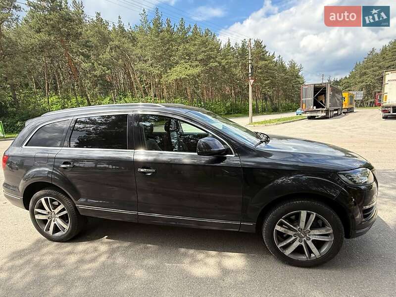 Позашляховик / Кросовер Audi Q7 2011 в Кропивницькому