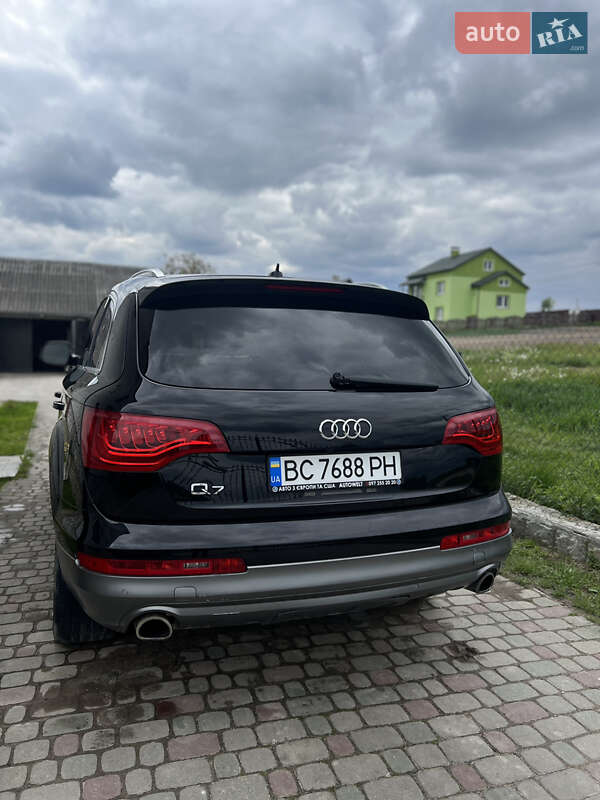 Внедорожник / Кроссовер Audi Q7 2013 в Золочеве