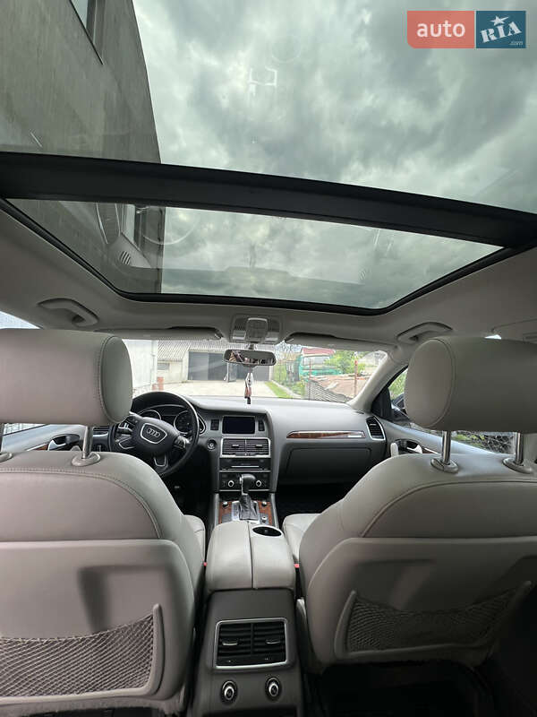 Внедорожник / Кроссовер Audi Q7 2013 в Золочеве