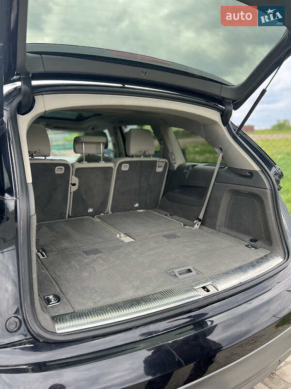 Внедорожник / Кроссовер Audi Q7 2013 в Золочеве