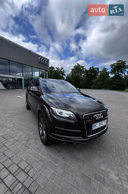 Внедорожник / Кроссовер Audi Q7 2012 в 