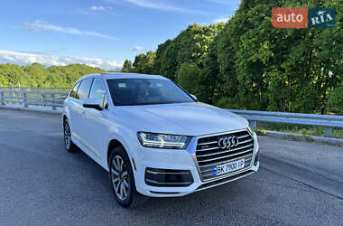Внедорожник / Кроссовер Audi Q7 2016 в Ровно