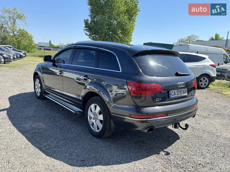 Внедорожник / Кроссовер Audi Q7 2013 в Черкассах