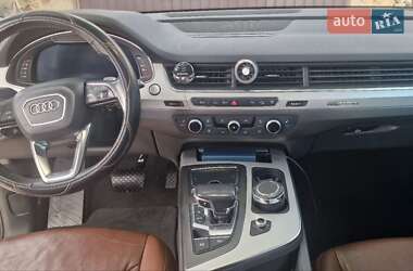 Внедорожник / Кроссовер Audi Q7 2017 в 