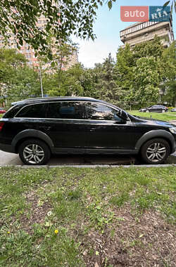 Внедорожник / Кроссовер Audi Q7 2007 в 