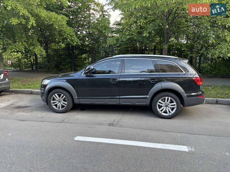 Позашляховик / Кросовер Audi Q7 2007 в Києві