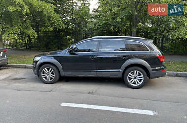 Внедорожник / Кроссовер Audi Q7 2007 в 