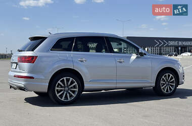Внедорожник / Кроссовер Audi Q7 2019 в 