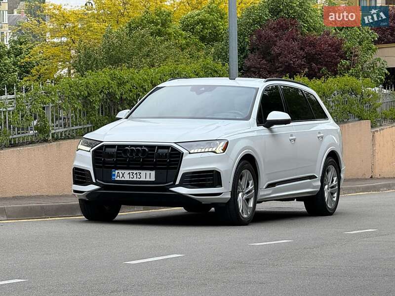 Внедорожник / Кроссовер Audi Q7 2019 в 
