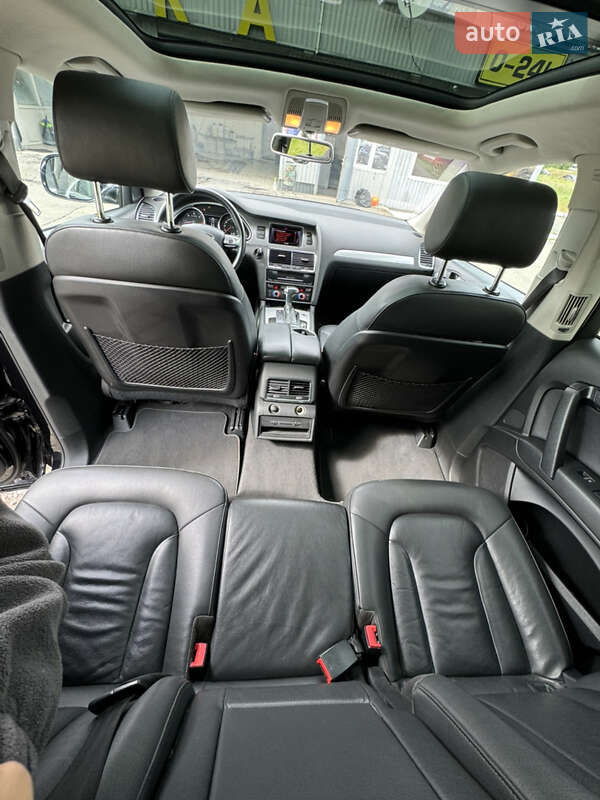 Позашляховик / Кросовер Audi Q7 2012 в Києві