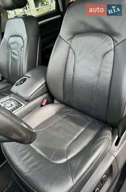 Внедорожник / Кроссовер Audi Q7 2012 в 