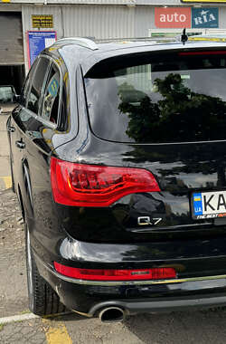 Внедорожник / Кроссовер Audi Q7 2012 в 