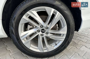 Внедорожник / Кроссовер Audi Q7 2021 в 