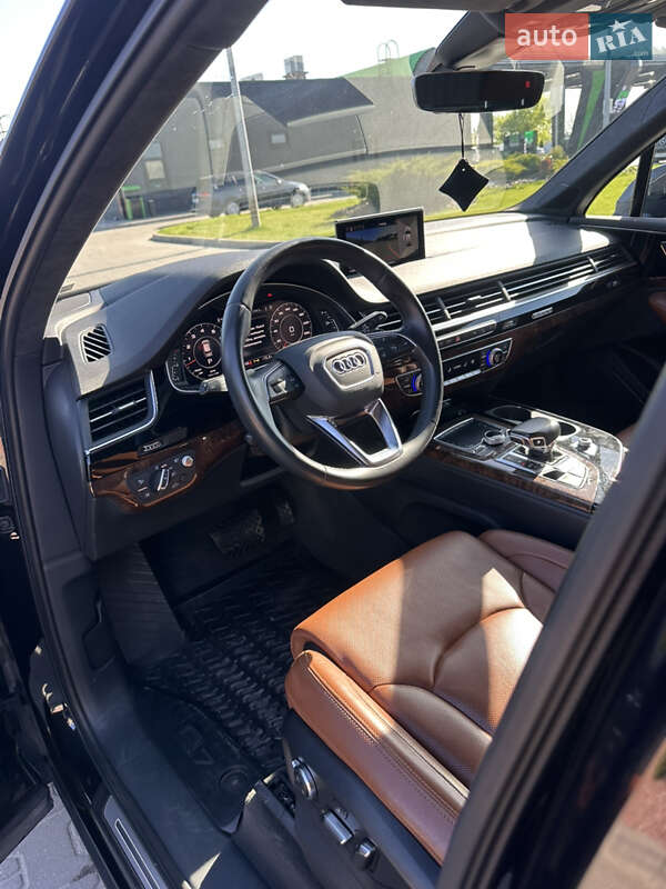 Внедорожник / Кроссовер Audi Q7 2018 в Тернополе