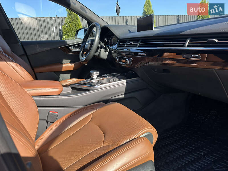 Внедорожник / Кроссовер Audi Q7 2018 в Тернополе
