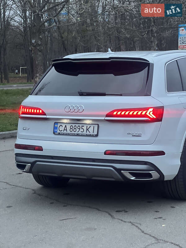 Внедорожник / Кроссовер Audi Q7 2021 в Умани