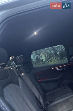 Внедорожник / Кроссовер Audi Q7 2021 в 