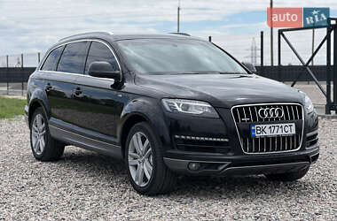 Внедорожник / Кроссовер Audi Q7 2012 в 