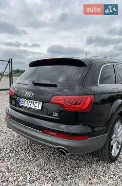 Внедорожник / Кроссовер Audi Q7 2012 в 