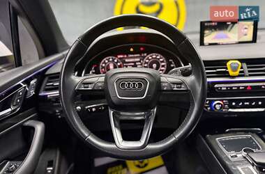 Внедорожник / Кроссовер Audi Q7 2018 в 