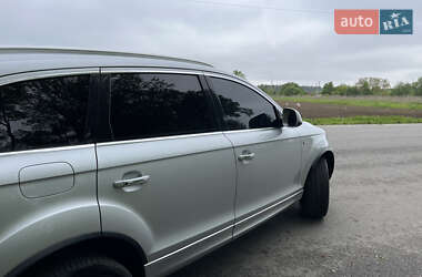 Внедорожник / Кроссовер Audi Q7 2015 в 