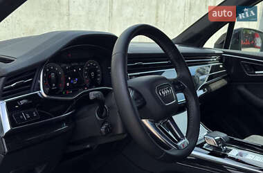 Внедорожник / Кроссовер Audi Q7 2022 в 
