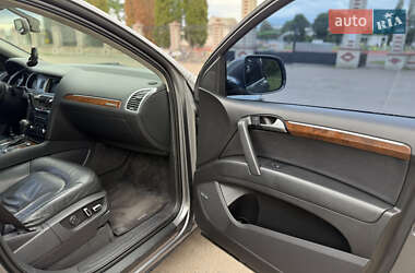Внедорожник / Кроссовер Audi Q7 2011 в 