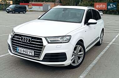 Внедорожник / Кроссовер Audi Q7 2017 в 