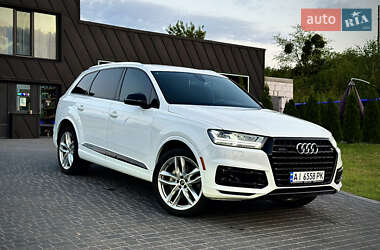 Позашляховик / Кросовер Audi Q7 2017 в 