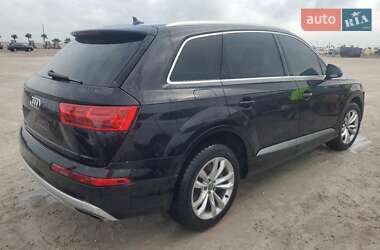 Внедорожник / Кроссовер Audi Q7 2018 в 