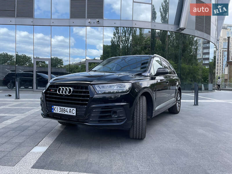 Позашляховик / Кросовер Audi Q7 2018 в Києві