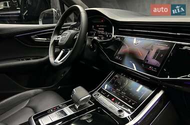 Внедорожник / Кроссовер Audi Q7 2022 в 