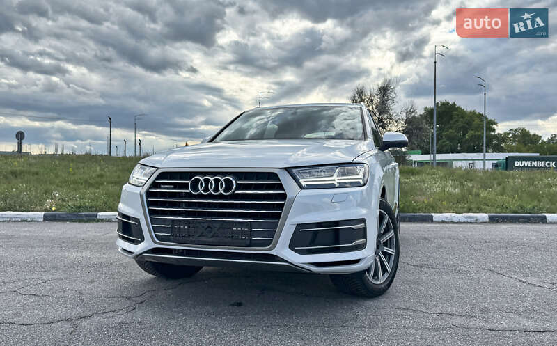 Внедорожник / Кроссовер Audi Q7 2016 в Киеве