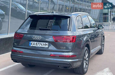 Внедорожник / Кроссовер Audi Q7 2018 в 