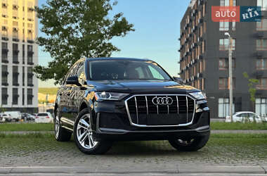 Позашляховик / Кросовер Audi Q7 2020 в 