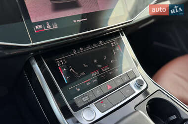 Позашляховик / Кросовер Audi Q7 2020 в 