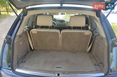 Внедорожник / Кроссовер Audi Q7 2010 в 