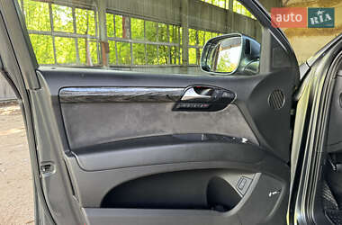 Внедорожник / Кроссовер Audi Q7 2011 в 