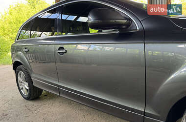 Внедорожник / Кроссовер Audi Q7 2011 в 