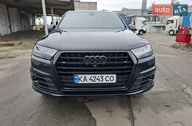 Позашляховик / Кросовер Audi Q7 2016 в Києві