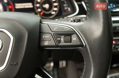 Позашляховик / Кросовер Audi Q7 2018 в 