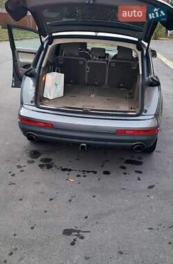 Внедорожник / Кроссовер Audi Q7 2014 в 