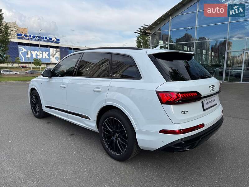 Внедорожник / Кроссовер Audi Q7 2023 в Киеве