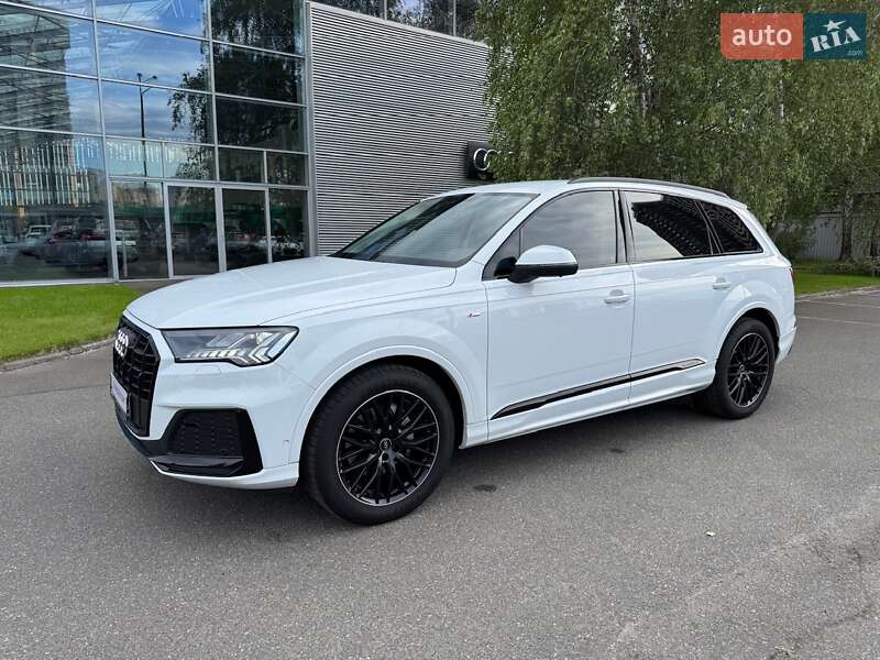 Внедорожник / Кроссовер Audi Q7 2023 в Киеве